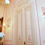 Royal 2*