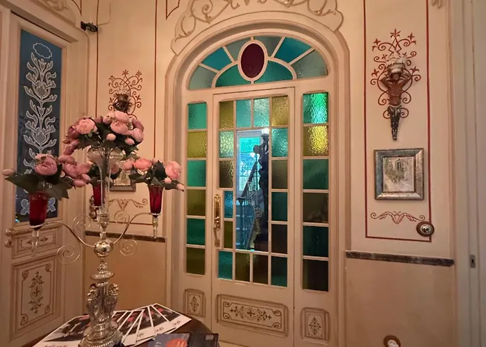 Royal Hotel