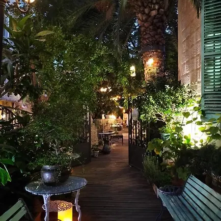 Royal Hotel 2*