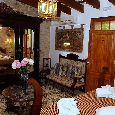 Royal מלון 2*