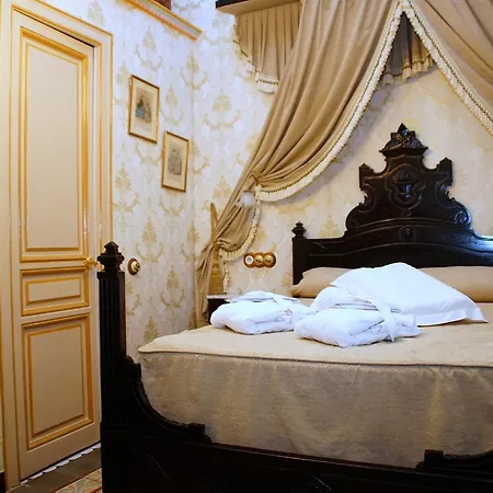 Royal 2*