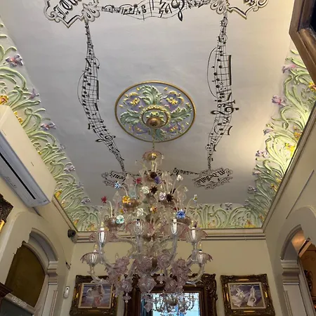 Royal فندق سيدجيس