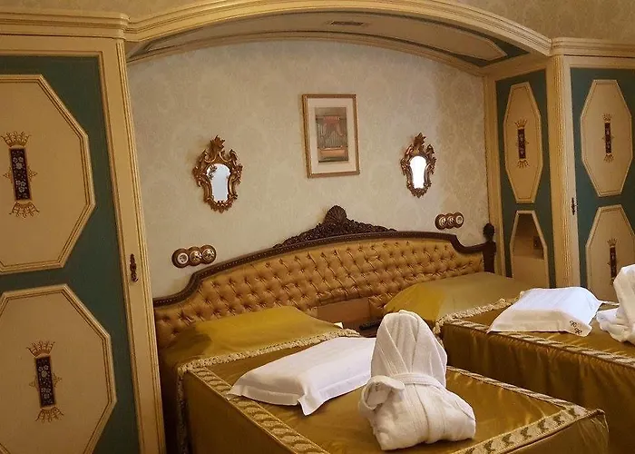 Royal Hotel