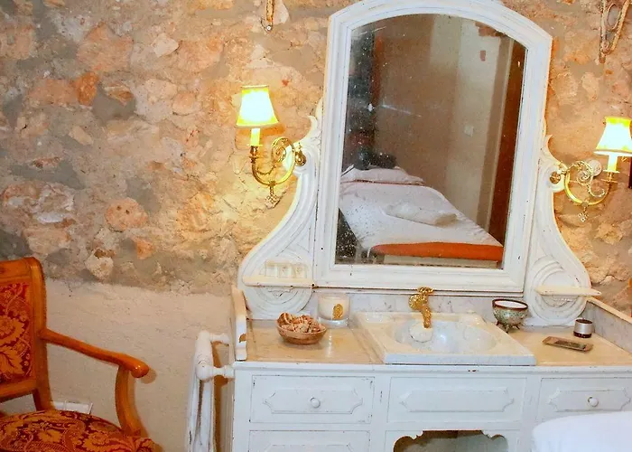 Royal Hotel