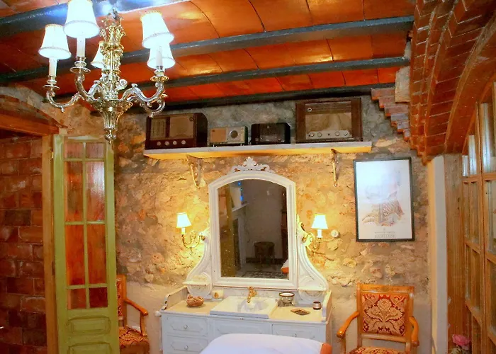 Royal Hotel